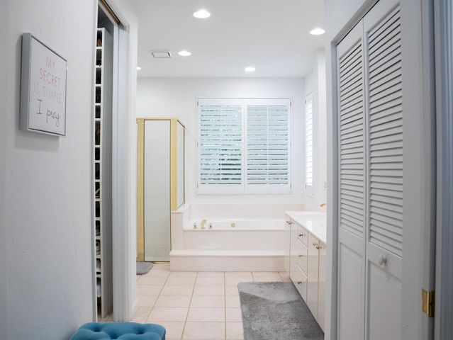 20710 NW 29th Avenue, Boca Raton, FL 33434