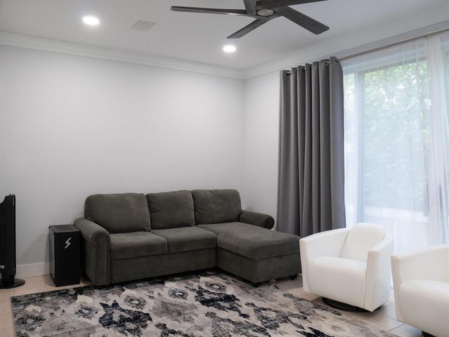 20710 NW 29th Avenue, Boca Raton, FL 33434