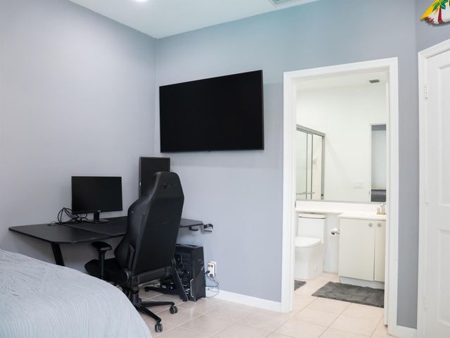 20710 NW 29th Avenue, Boca Raton, FL 33434