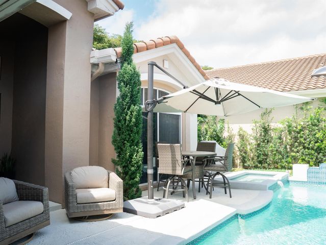 20710 NW 29th Avenue, Boca Raton, FL 33434