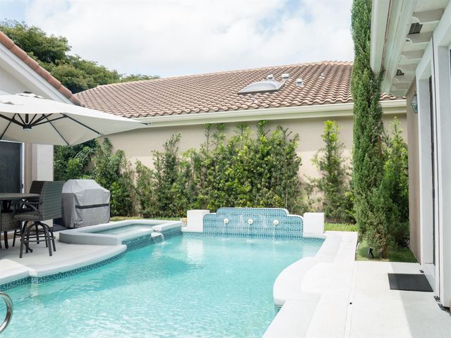 20710 NW 29th Avenue, Boca Raton, FL 33434