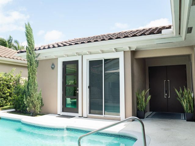 20710 NW 29th Avenue, Boca Raton, FL 33434