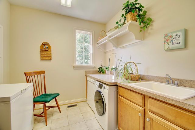 633 Rivershore Drive, Hebron, KY 41048