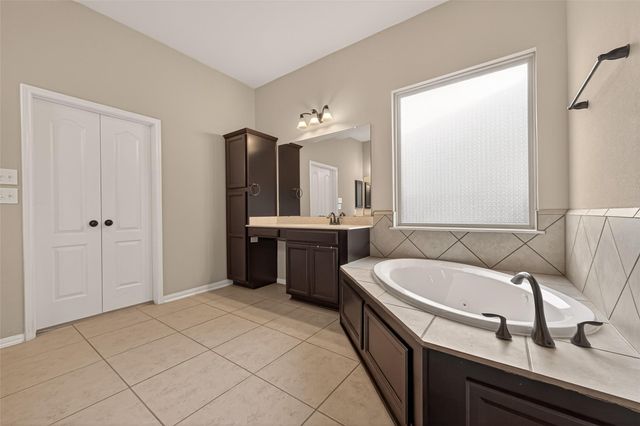 19859 Sonterra Lane, Richmond, TX 77407