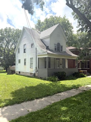 1219 CROSBY Street, Rockford, IL 61107