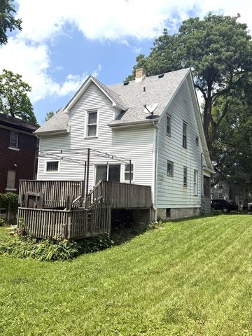 1219 CROSBY Street, Rockford, IL 61107