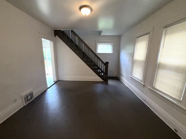 1219 CROSBY Street, Rockford, IL 61107