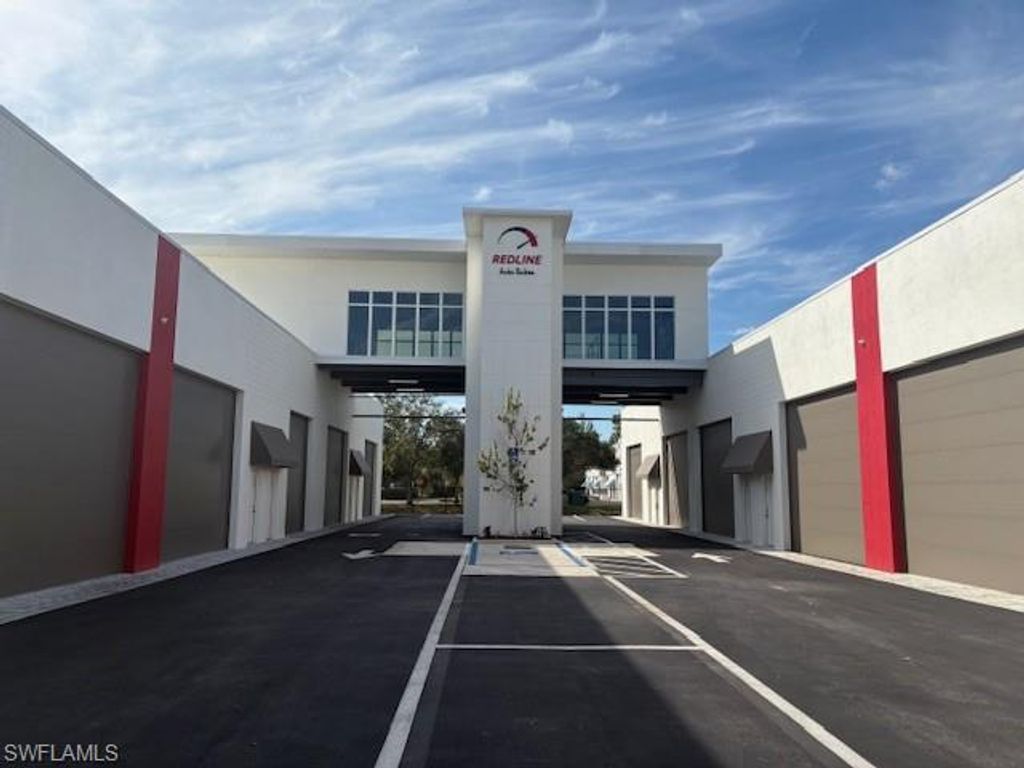 5705 Taylor RD 7, NAPLES, FL 34109 — exterior