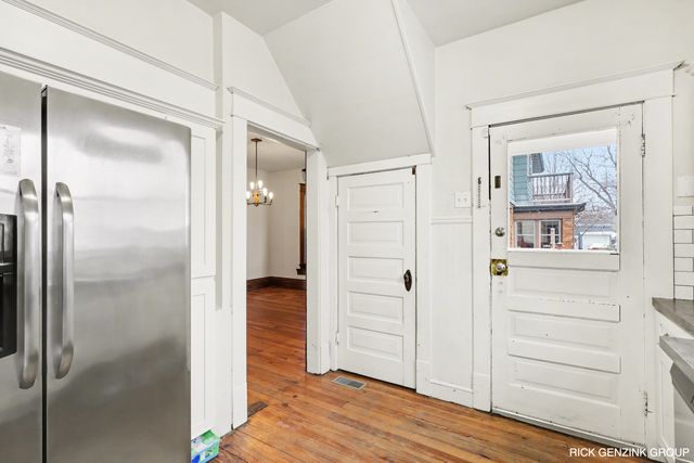356 Pine Avenue 2 UNIT, Holland, MI 49423