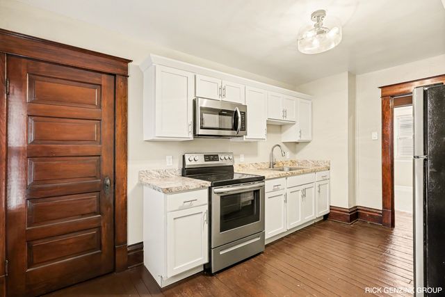 356 Pine Avenue 2 UNIT, Holland, MI 49423