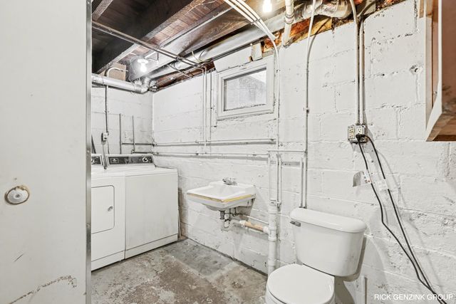 356 Pine Avenue 2 UNIT, Holland, MI 49423