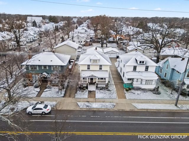 356 Pine Avenue 2 UNIT, Holland, MI 49423