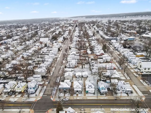 356 Pine Avenue 2 UNIT, Holland, MI 49423