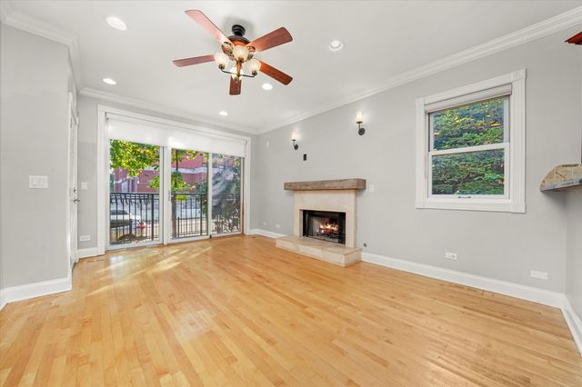 2430 W Iowa Street 1, Chicago, IL 60622