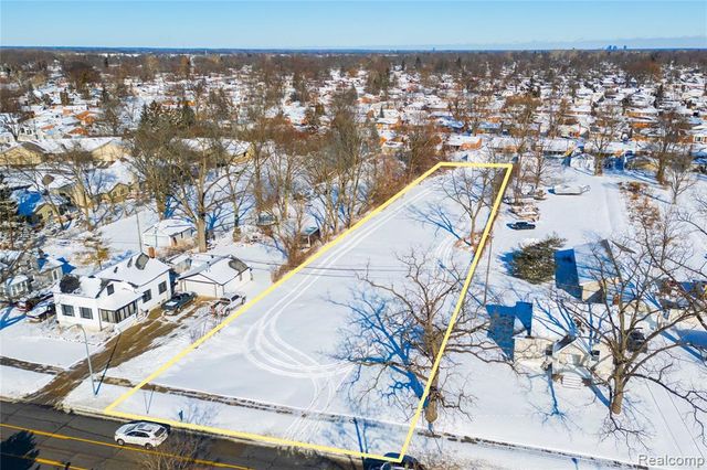 33152 Ann Arbor Trail, Westland, MI 48185