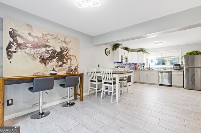 5400 Roswell Road A4, Sandy Springs, GA 30342