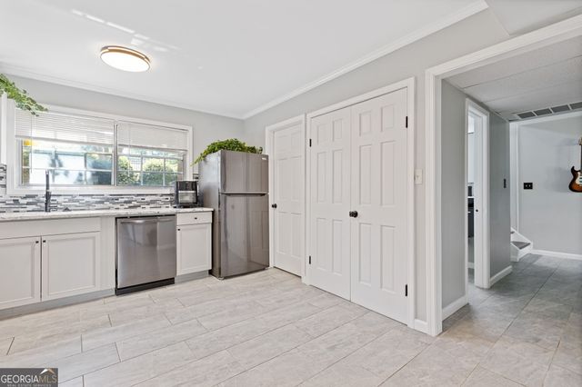 5400 Roswell Road A4, Sandy Springs, GA 30342