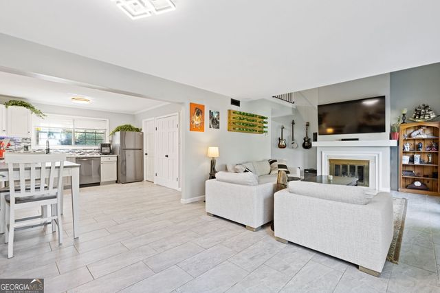 5400 Roswell Road A4, Sandy Springs, GA 30342