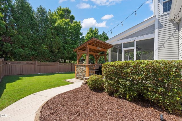 109 Mearleaf Place, Holly Springs, NC 27540