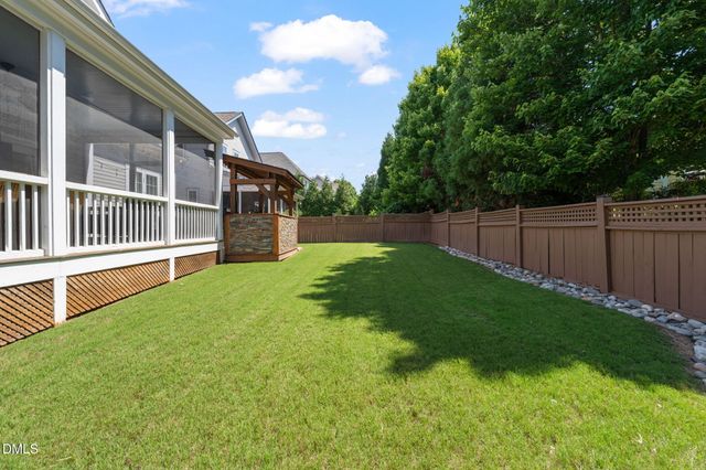 109 Mearleaf Place, Holly Springs, NC 27540