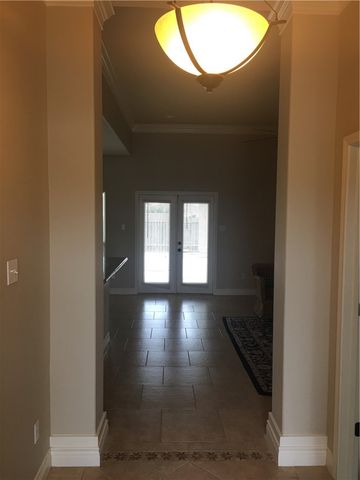 15221 Barataria Dr, Corpus Christi, TX 78418