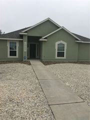 15221 Barataria Dr, Corpus Christi, TX 78418