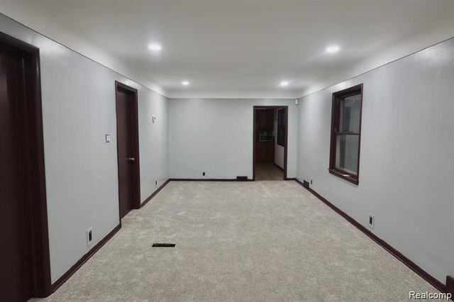 3044 Hanley Street, Hamtramck, MI 48212