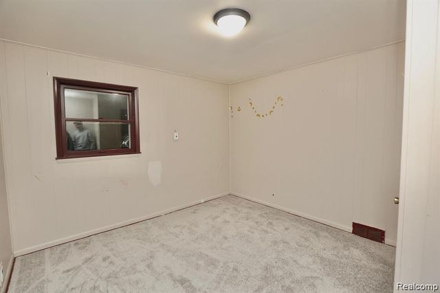 3044 Hanley Street, Hamtramck, MI 48212