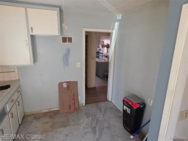 17350 Annott Street, Detroit, MI 48205