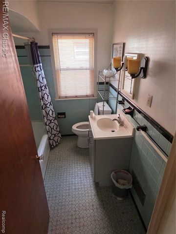 17350 Annott Street, Detroit, MI 48205