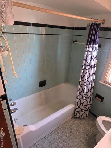 17350 Annott Street, Detroit, MI 48205