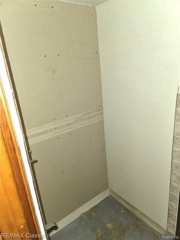 17350 Annott Street, Detroit, MI 48205