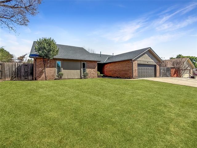405 Willow Branch Road, Norman, OK 73072