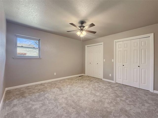 405 Willow Branch Road, Norman, OK 73072