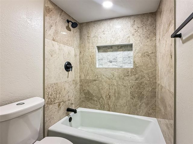 405 Willow Branch Road, Norman, OK 73072