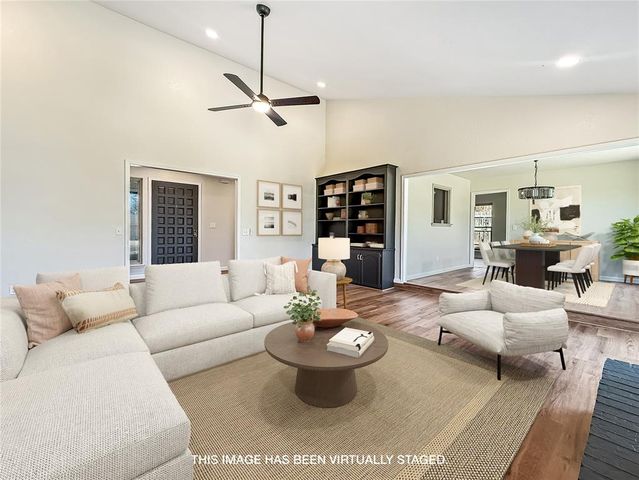 405 Willow Branch Road, Norman, OK 73072