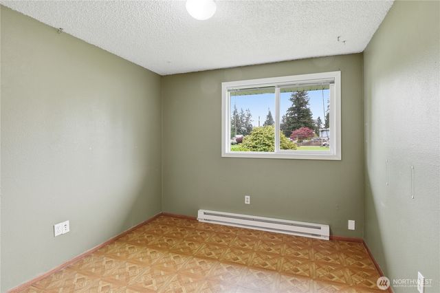 12010 38th Ave Ne, Marysville, WA 98271