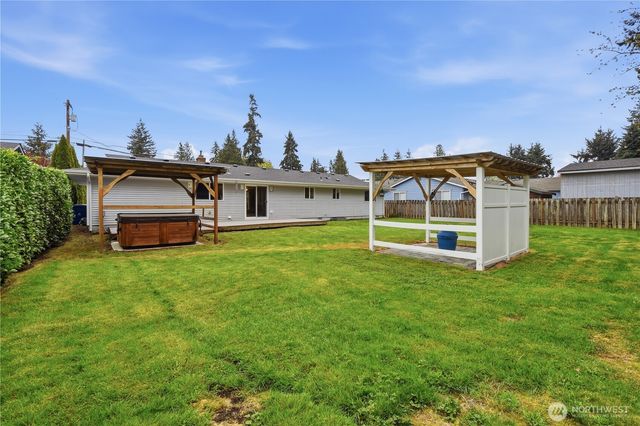 12010 38th Ave Ne, Marysville, WA 98271