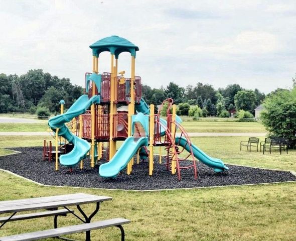 117 Misty Pines Drive, Wisconsin Dells, WI 53965