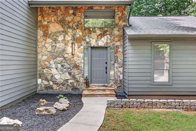 505 Woodman Place, Roswell, GA 30076