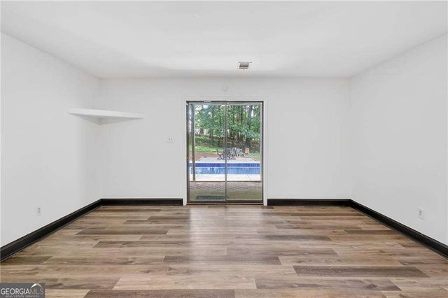 505 Woodman Place, Roswell, GA 30076