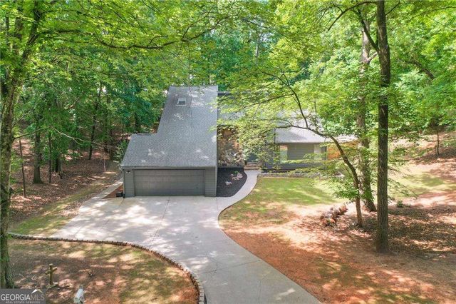 505 Woodman Place, Roswell, GA 30076