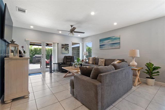24870 SW 122nd Pl, Homestead, FL 33032