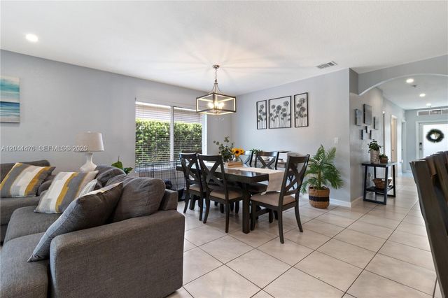 24870 SW 122nd Pl, Homestead, FL 33032