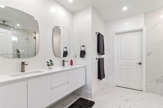 24870 SW 122nd Pl, Homestead, FL 33032