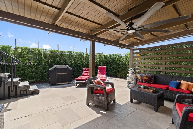 24870 SW 122nd Pl, Homestead, FL 33032