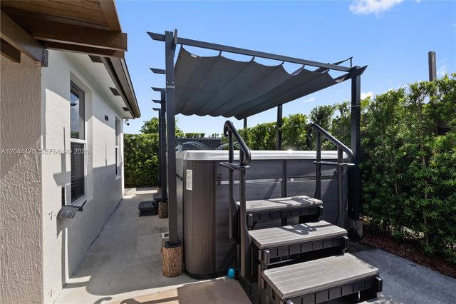 24870 SW 122nd Pl, Homestead, FL 33032