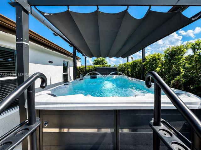 24870 SW 122nd Pl, Homestead, FL 33032