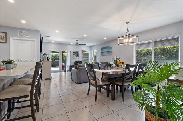 24870 SW 122nd Pl, Homestead, FL 33032