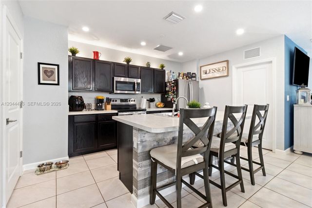 24870 SW 122nd Pl, Homestead, FL 33032
